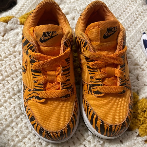 Nike Dunk Low Next Nature Td Tiger Stripe Size 9C - Picture 2 of 15
